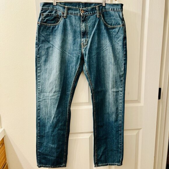 Levis 559 Relaxed Straight Jeans Men's 38 X 32 Sub Zero Blue Distressed 5 Pocket - Picture 1 of 12